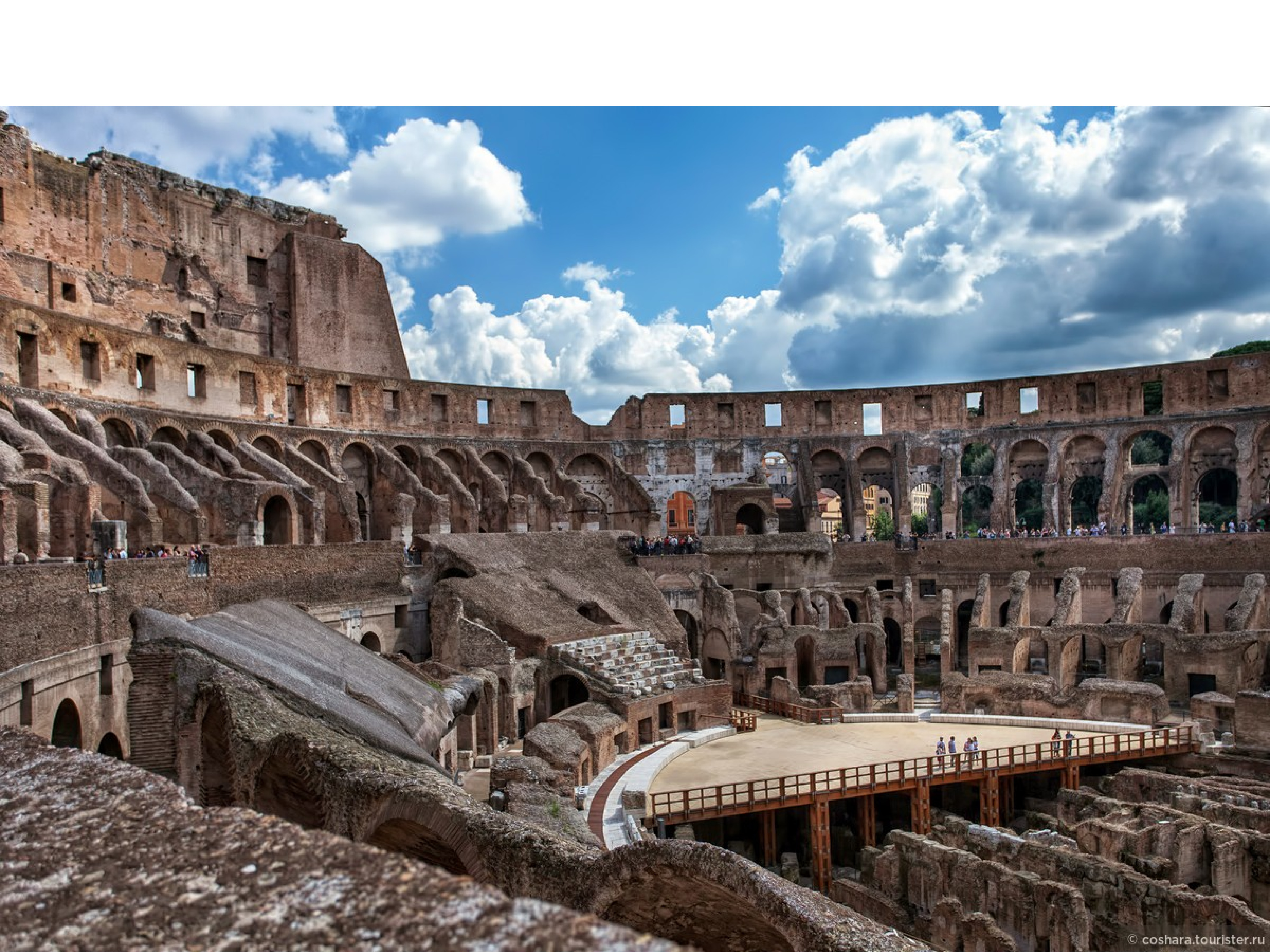 Древний рим сейчас. Колизей в Риме. Древний Рим Римский Колизей. Колизей в Риме 2023. Колизей в Риме реконструкция.
